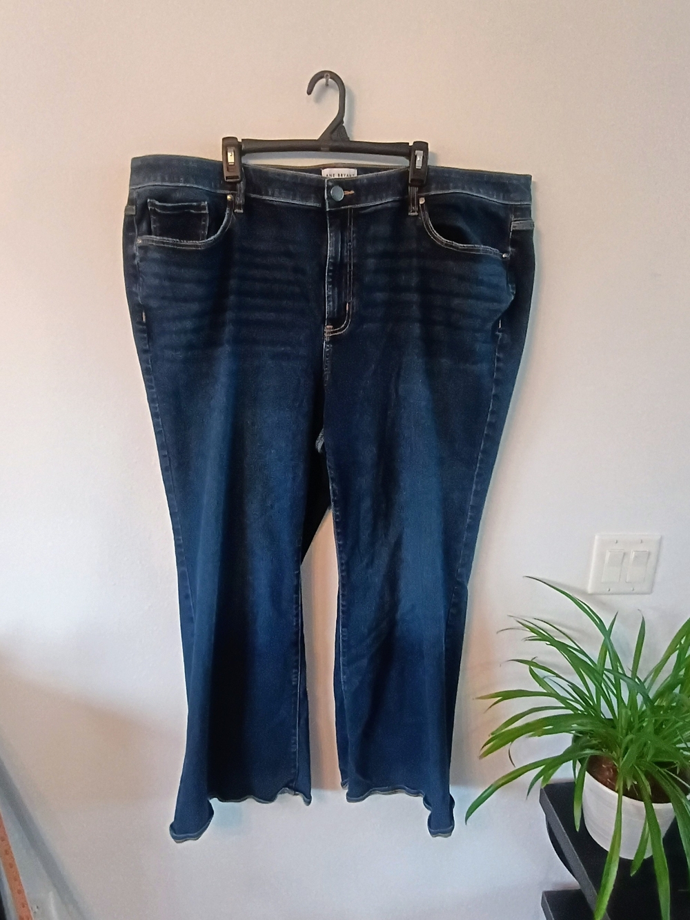 Lane Bryant 28 Signature Dream Feel Bootcut Jeans High Rise Dark Wash Stretch